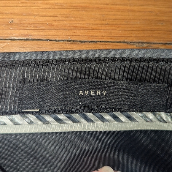 Banana Republic Avery Gray Ankle Pants - Picture 5 of 7